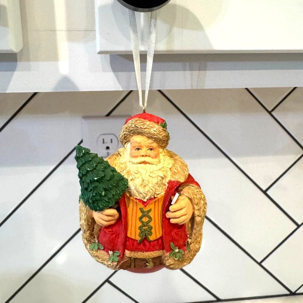 Vintage Hallmark Ornament "Evergreen Santa" Special Edition 1996 old world santa